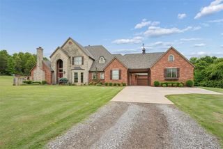 10221 S Triple X Road, Choctaw, OK 73020