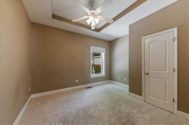 21301 Noble Street, Spring Hill, KS 66083