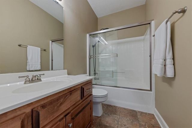 21301 Noble Street, Spring Hill, KS 66083