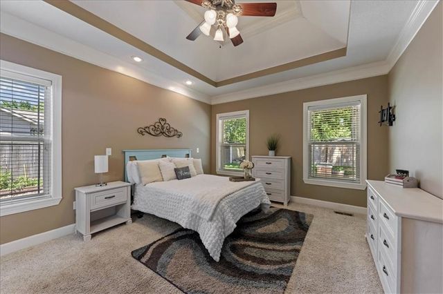 21301 Noble Street, Spring Hill, KS 66083