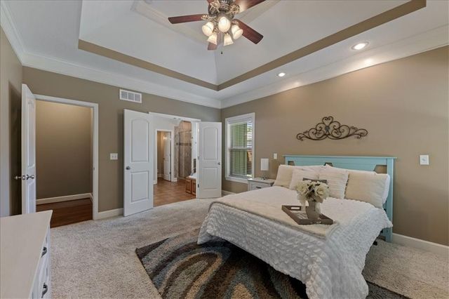 21301 Noble Street, Spring Hill, KS 66083