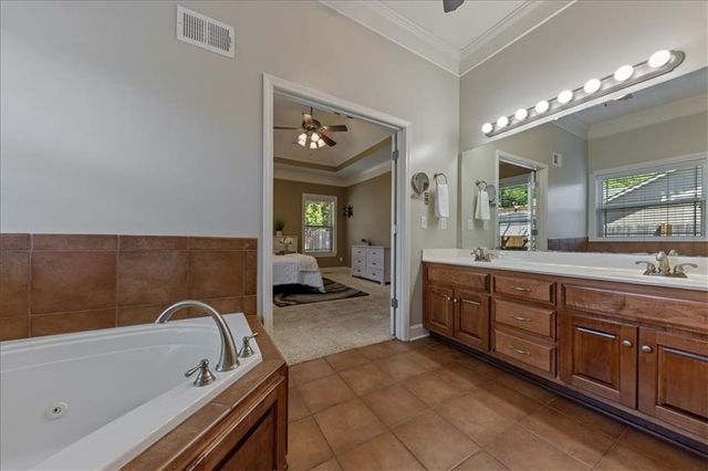 21301 Noble Street, Spring Hill, KS 66083