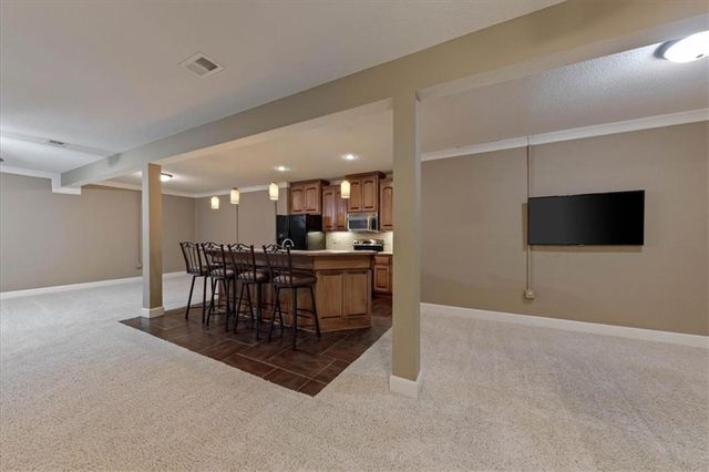 21301 Noble Street, Spring Hill, KS 66083