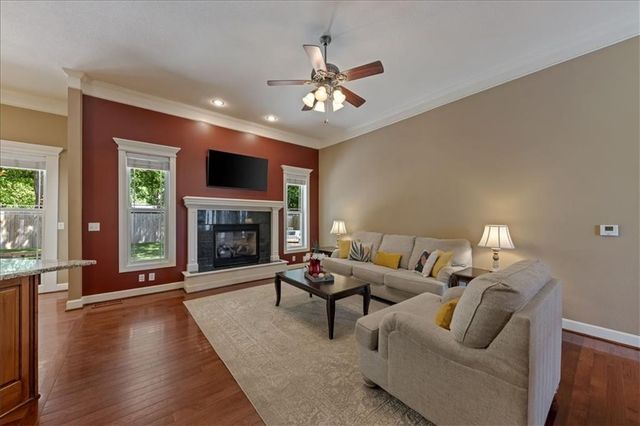 21301 Noble Street, Spring Hill, KS 66083