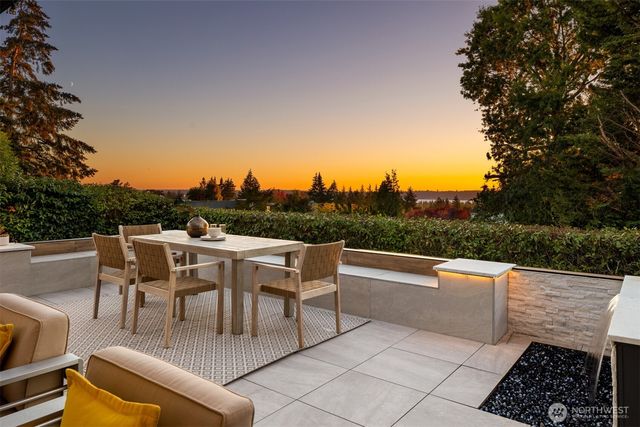 9235 NE 14th Street, Clyde Hill, WA 98004