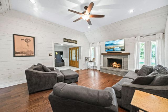 7602 Pine Green Lane, Humble, TX 77346