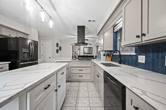 7602 Pine Green Lane, Humble, TX 77346