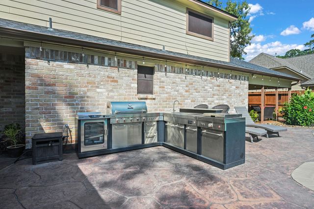 7602 Pine Green Lane, Humble, TX 77346