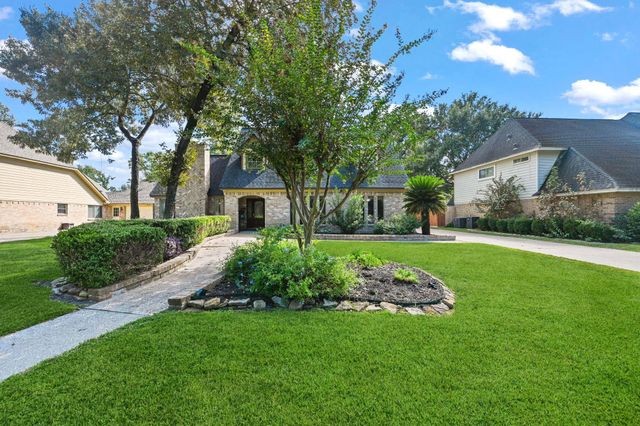 7602 Pine Green Lane, Humble, TX 77346