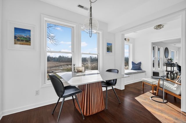 28 Riverside Lane, Madison, CT 06443