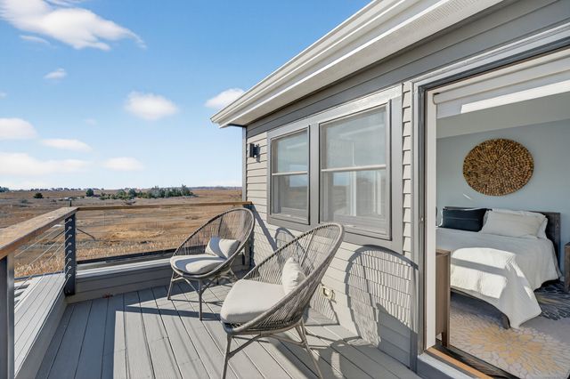 28 Riverside Lane, Madison, CT 06443