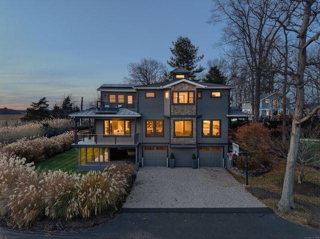 28 Riverside Lane, Madison, CT 06443