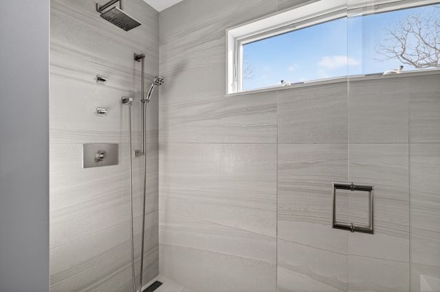 28 Riverside Lane, Madison, CT 06443