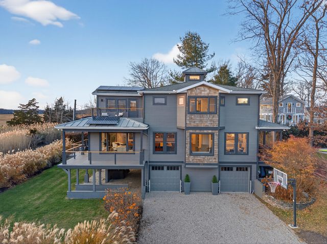 28 Riverside Lane, Madison, CT 06443