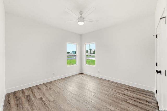 705 34th Street, Hondo, TX 78861