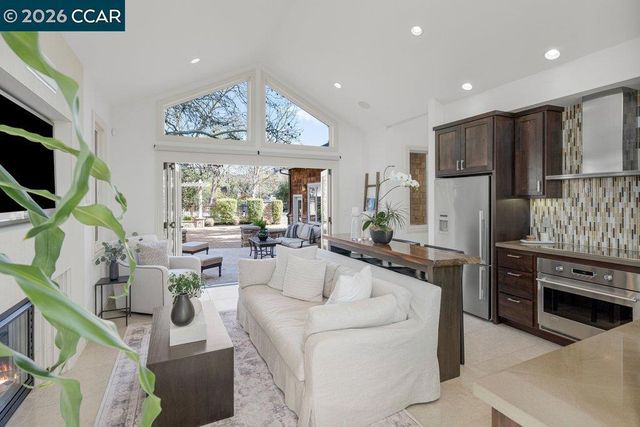 22 22 Calle Del Casarillo, Diablo, CA 94528