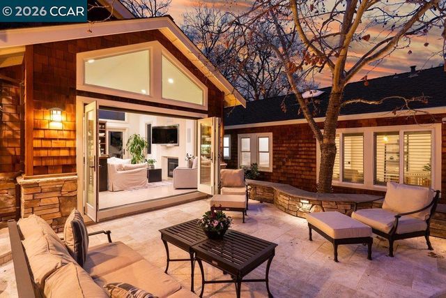 22 22 Calle Del Casarillo, Diablo, CA 94528