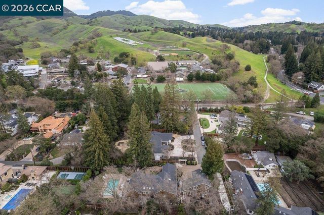 22 22 Calle Del Casarillo, Diablo, CA 94528