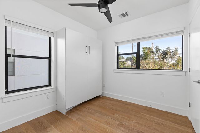 1128 Chicon ST 200, Austin, TX 78702