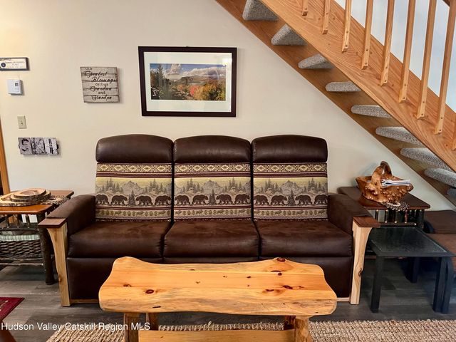 82 Liftside Drive A13, Hunter, NY 12442