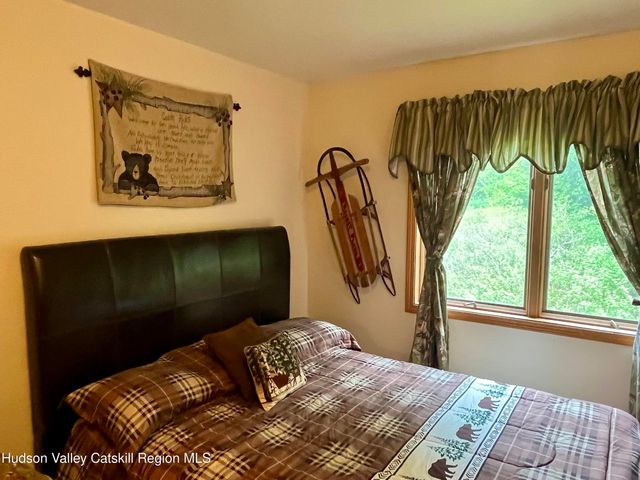 82 Liftside Drive A13, Hunter, NY 12442