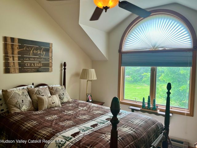 82 Liftside Drive A13, Hunter, NY 12442