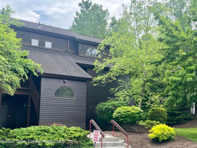82 Liftside Drive A13, Hunter, NY 12442