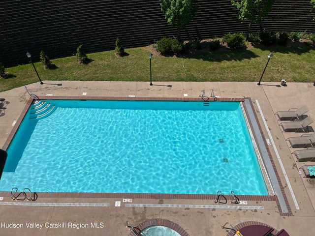 82 Liftside Drive A13, Hunter, NY 12442