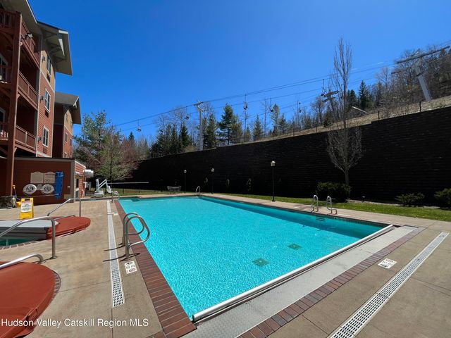 82 Liftside Drive A13, Hunter, NY 12442