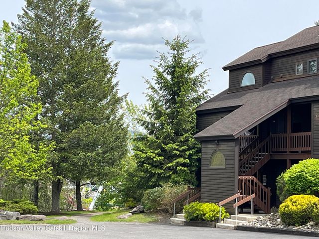 82 Liftside Drive A13, Hunter, NY 12442