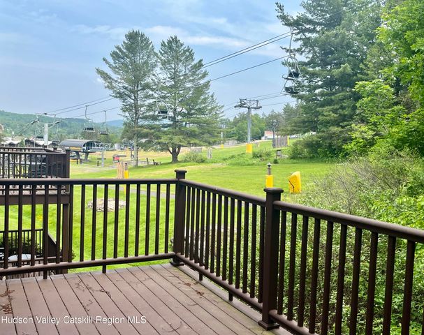 82 Liftside Drive A13, Hunter, NY 12442