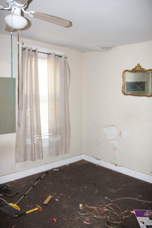 Image 11 of property listing at 3913 W GARRISON AVE, Baltimore, MD 21215