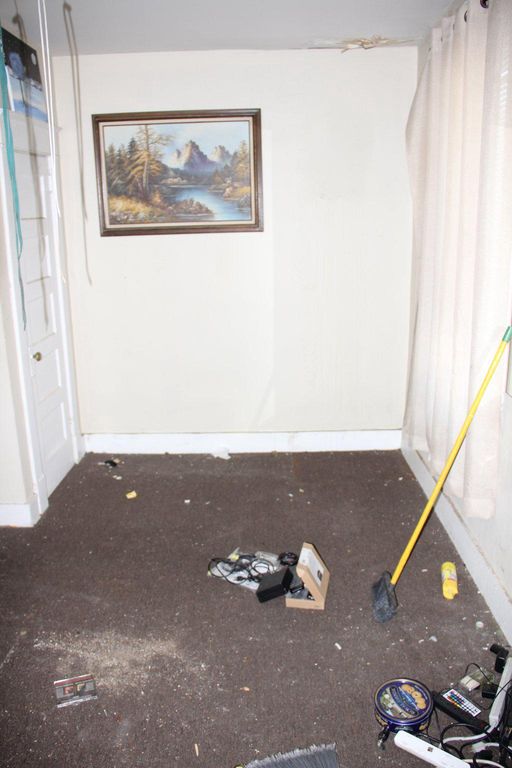 Image 12 of property listing at 3913 W GARRISON AVE, Baltimore, MD 21215