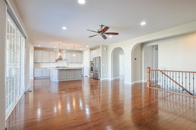 1104 Mccarron Lane, Union, KY 41091