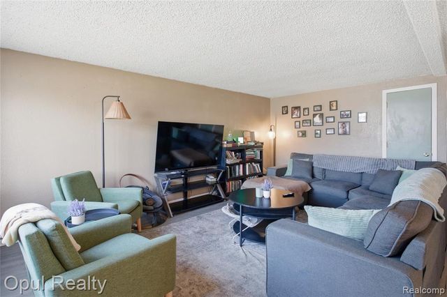 11571 Grant Street, Riverview, MI 48193