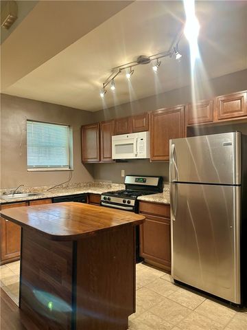 5708 Stanton AVENUE, Highland Park, PA 15206