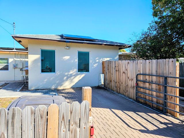 3731 Miller Avenue, West Palm Beach, FL 33405