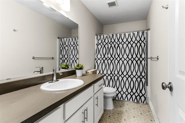 6701 Arlene Drive, Hudsonville, MI 49426