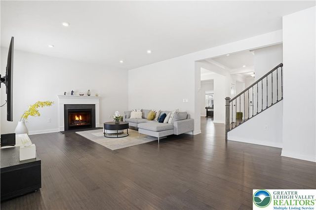 2120 Emanuel Court, Bethlehem Twp, PA 18045