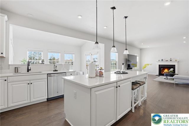 2120 Emanuel Court, Bethlehem Twp, PA 18045