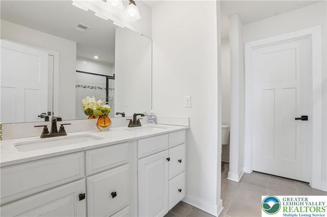 2120 Emanuel Court, Bethlehem Twp, PA 18045