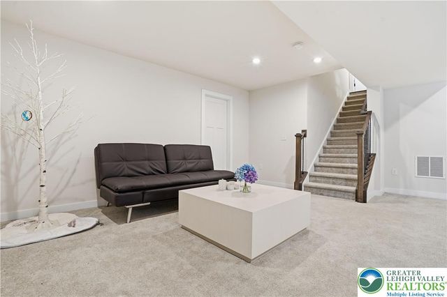 2120 Emanuel Court, Bethlehem Twp, PA 18045