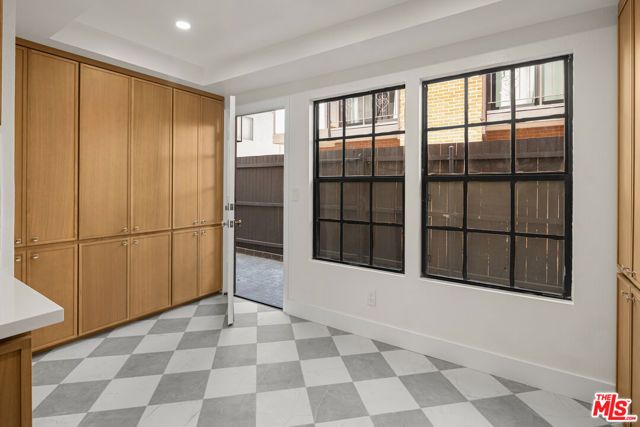11755 Gateway Boulevard, Los Angeles, CA 90064