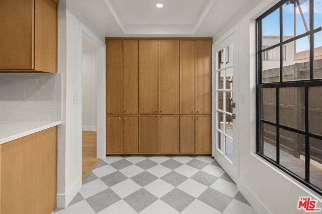 11755 Gateway Boulevard, Los Angeles, CA 90064