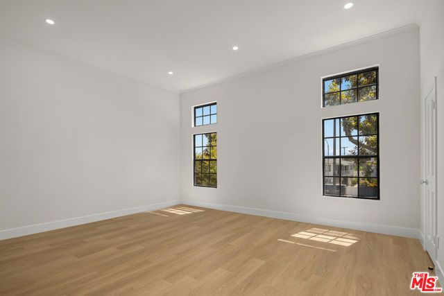 11755 Gateway Boulevard, Los Angeles, CA 90064