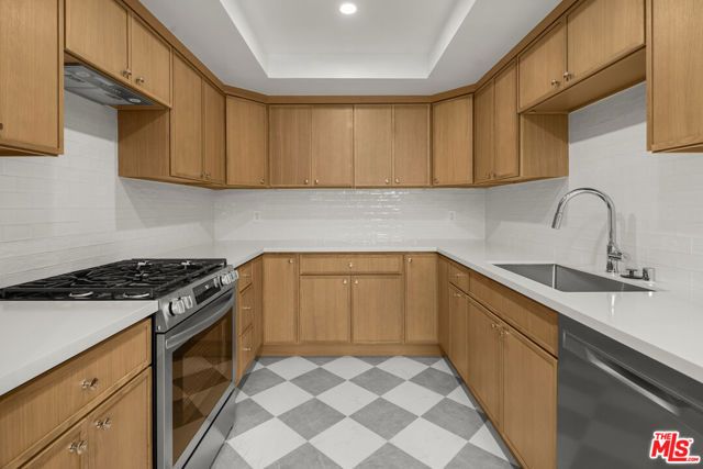 11755 Gateway Boulevard, Los Angeles, CA 90064