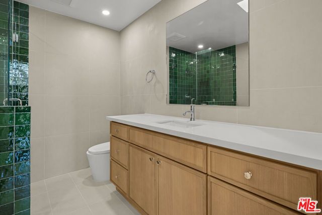 11755 Gateway Boulevard, Los Angeles, CA 90064
