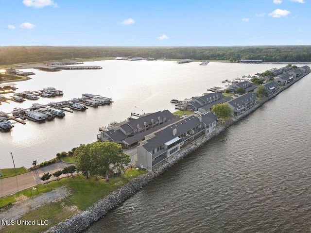 21 Breakers Lane, Ridgeland, MS 39157