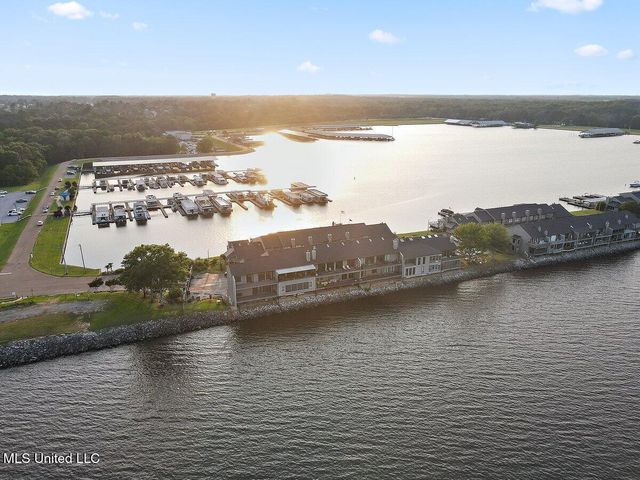 21 Breakers Lane, Ridgeland, MS 39157