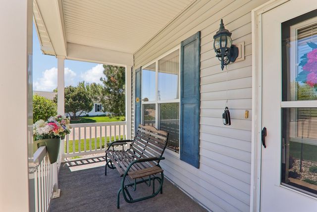 3402 Stretch Run Road, Grayslake, IL 60030